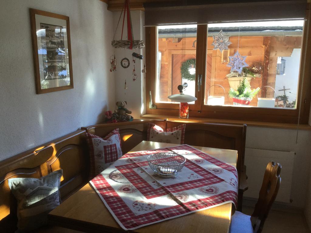 Ferienwohnung Milchgaessli フルティゲン エクステリア 写真